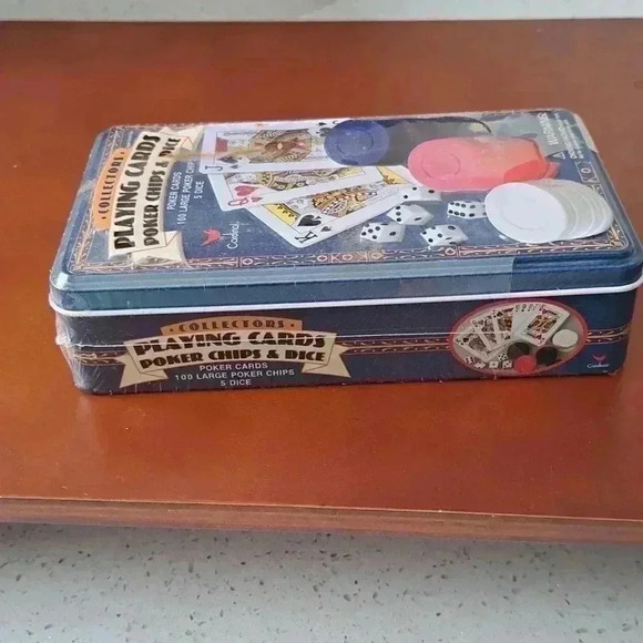 PLAYING CARDS POKER CHIPS AND DICE BY CARDINAL VINTAGE AND COLLECTORS 2002 - Picture 5 of 6